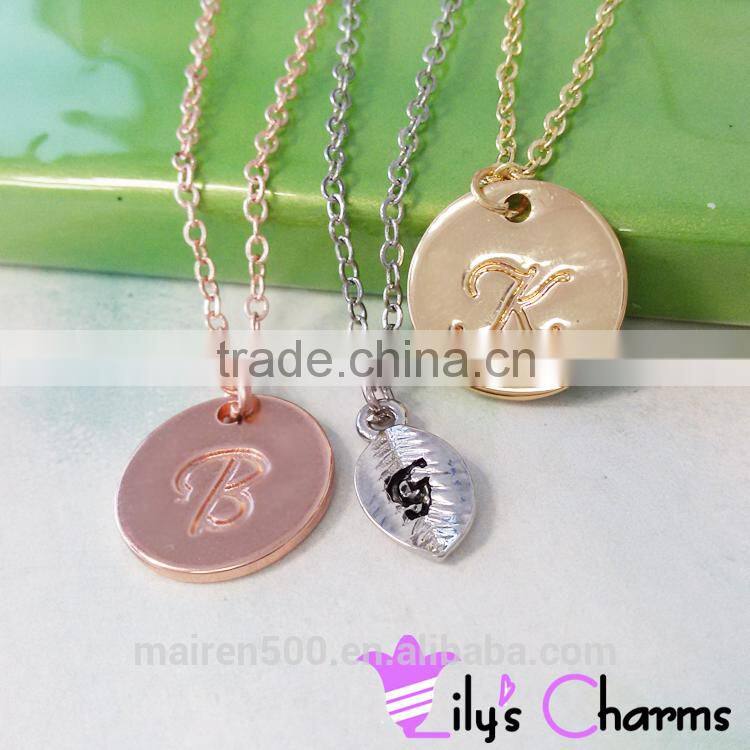2015 New fashion Custom logo initial disc charm pendant necklace