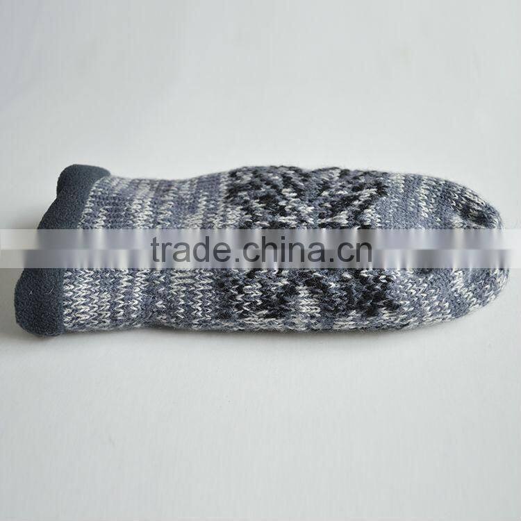 Cheapest knitted gloves ladies soft winter heated gloves with black grey warm mittens