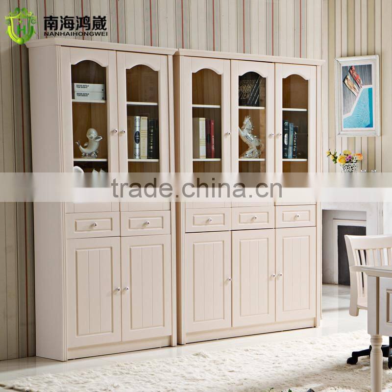 Stock Ivory White Vintage Style Modern Wooden MDF Double Bed