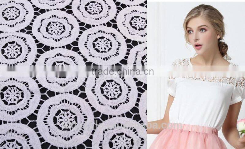 White Circle Pattern 100%Polyester Material Type Chemical Lace