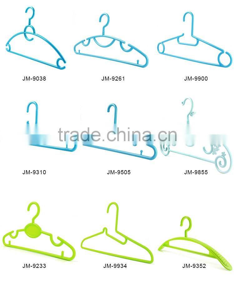 green tie hanger,plastic clothes hanger