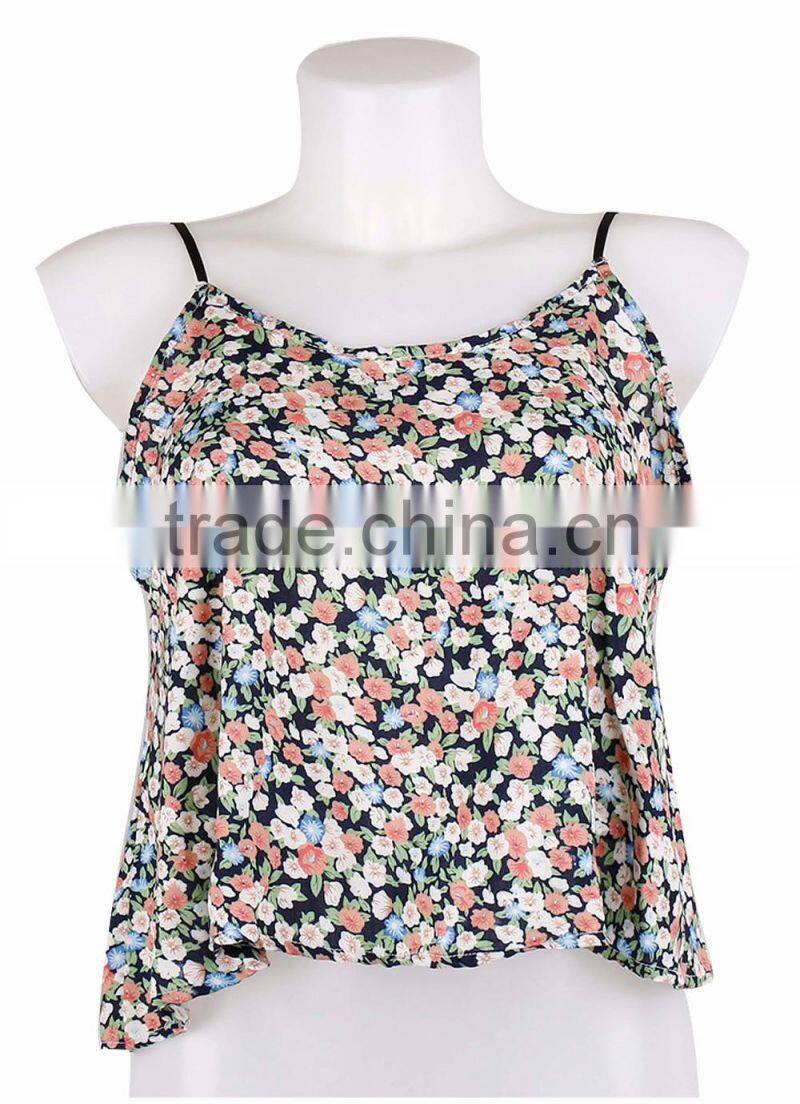The new summer 2015 women's broken flower skirt with shoulder-straps