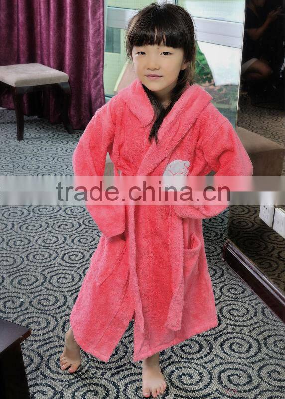 Fashion 100 cotton terry girls bathrobes with applique