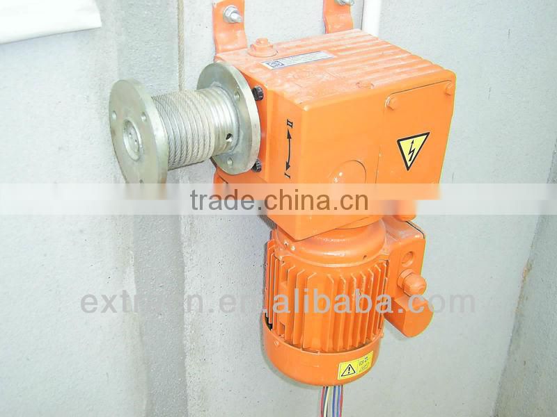 2014 Curtain system for dairy farm