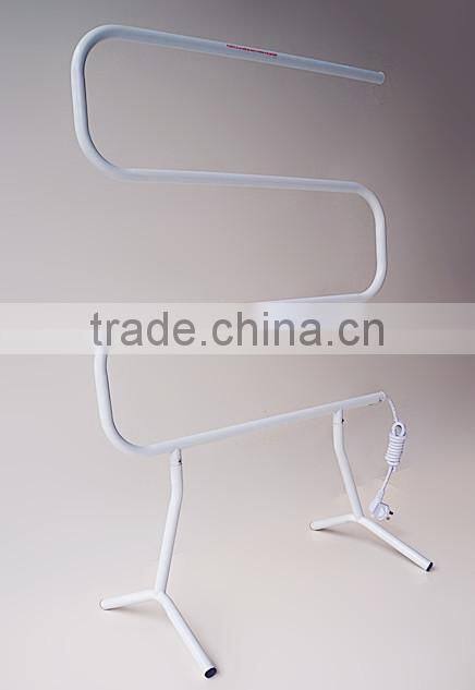 heat clothes drying rack in home