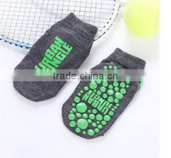 kids fashion anti slip trampoline socks/kids neoprene socks