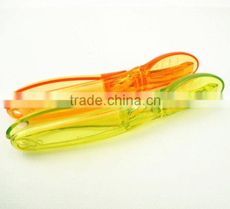 41058 Promotion 2 in 1 Kitchen Fruits Spoon Scoops scale Peeler Kitchen Gadget