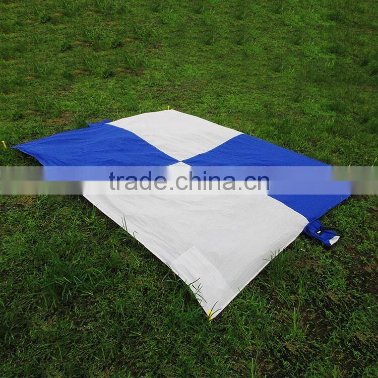 8x9 feet light portable sandfree parachute nylon material quick dry water resistant blanket with pockets & pouch beach blanket