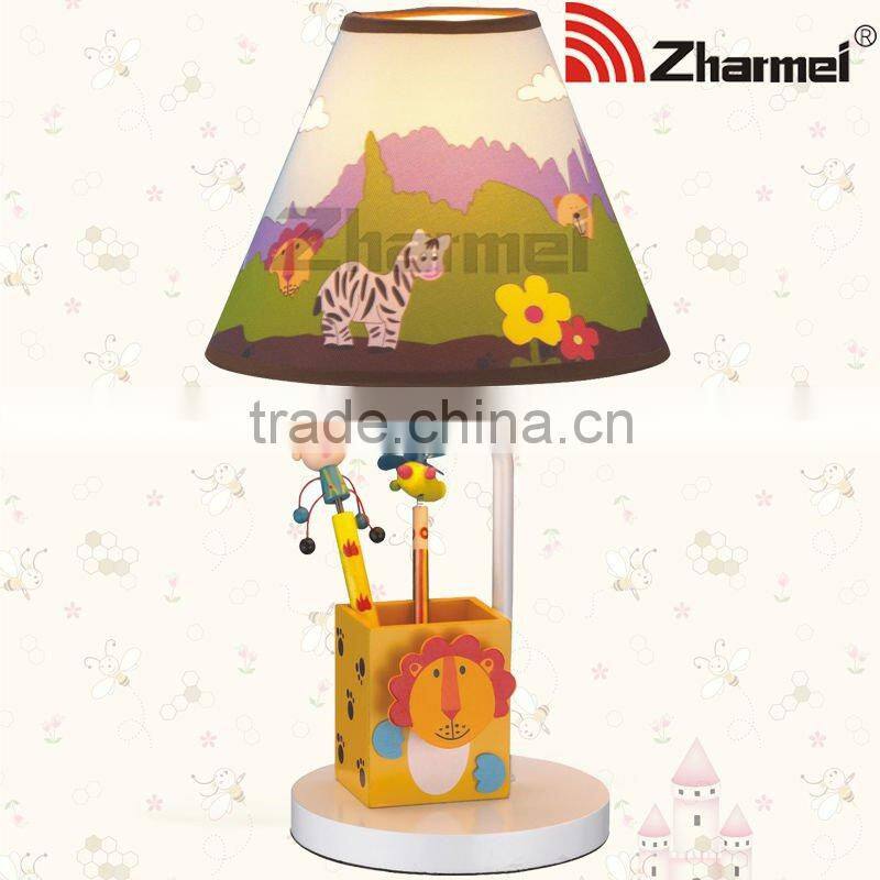 Modern Butterfly Tiffany Table Light