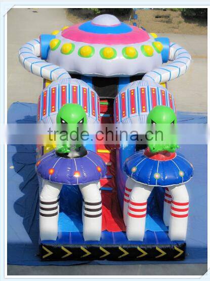lovely inflatable bouncer with slide /inflatale jumping castle