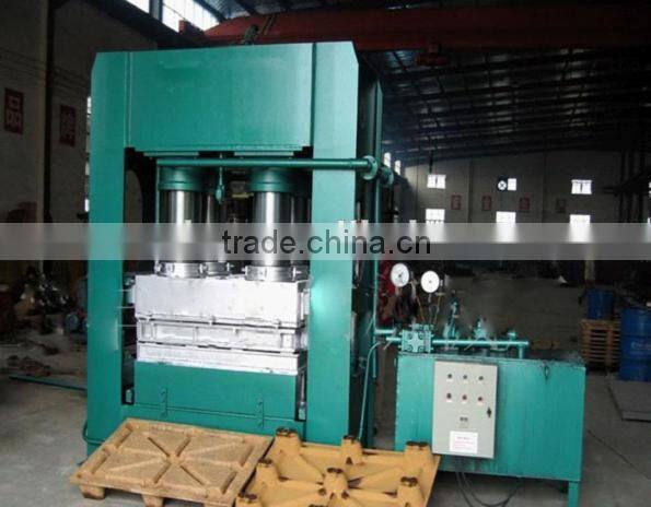 Recycling wood waste wood pallet machine