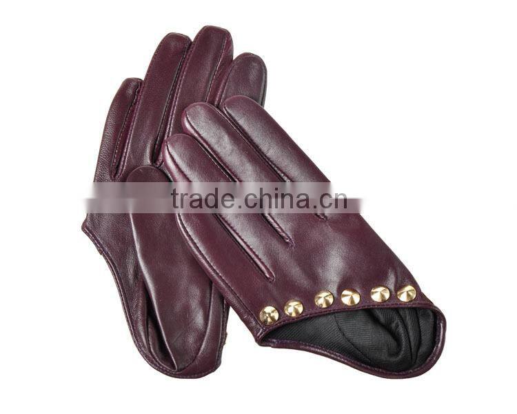 Hot selling fashion half a palm rivet decoration sheepskin drving leather gloves