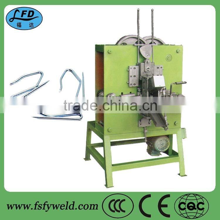 Automatic wire hanger making machine