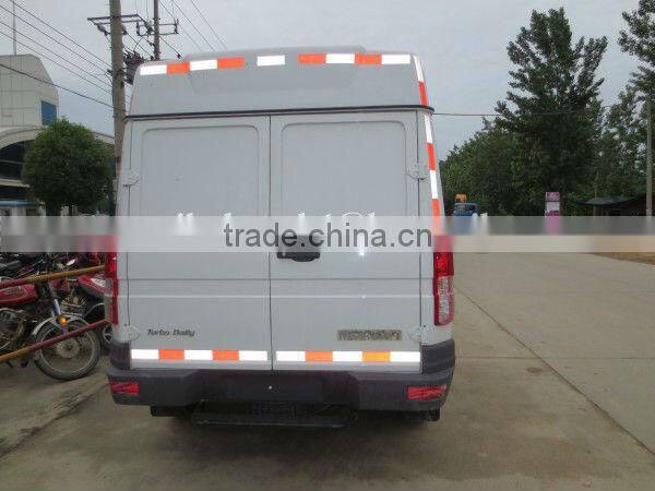 NANJING IVECO 4*2 Refrigerated Freeze Truck 9m3