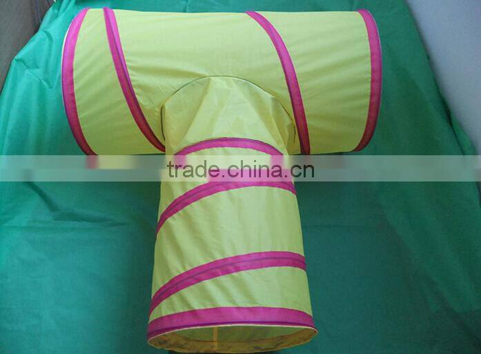 2016hot sellling Arrive T Style Cat Tunnel Pet Toy Wholesale Candy Color Polytser cat tunnel