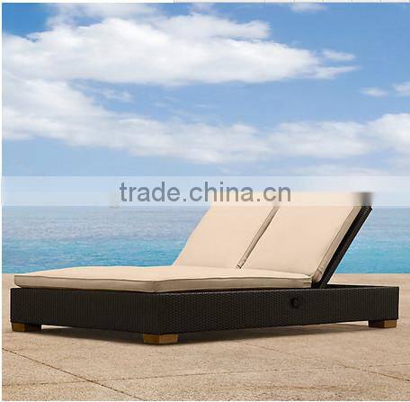 2017 Trade Assurance Most Popular outdoor beach garden used woven rattan handmade lover daybed