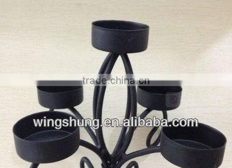 Romantic novelty design fashion black metal wine bottle candelabra/best seller wedding candlestick/ economic candle holder