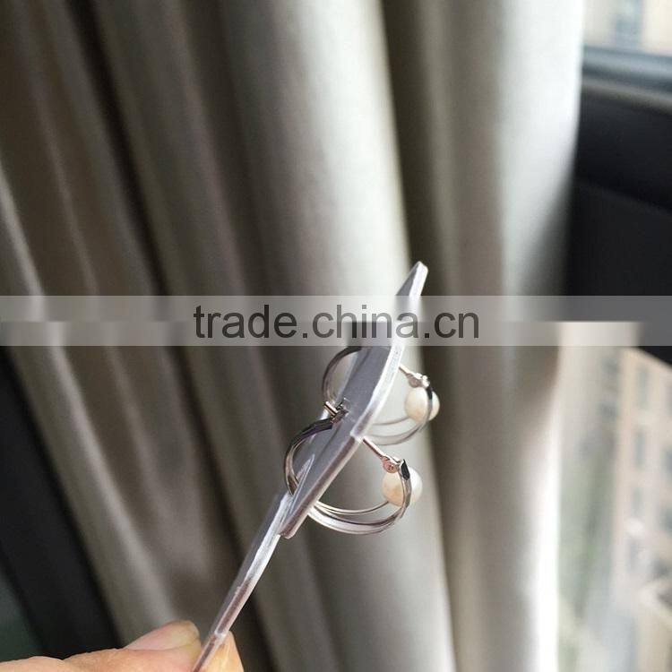 5.5-6 mm Akoya pearl earring