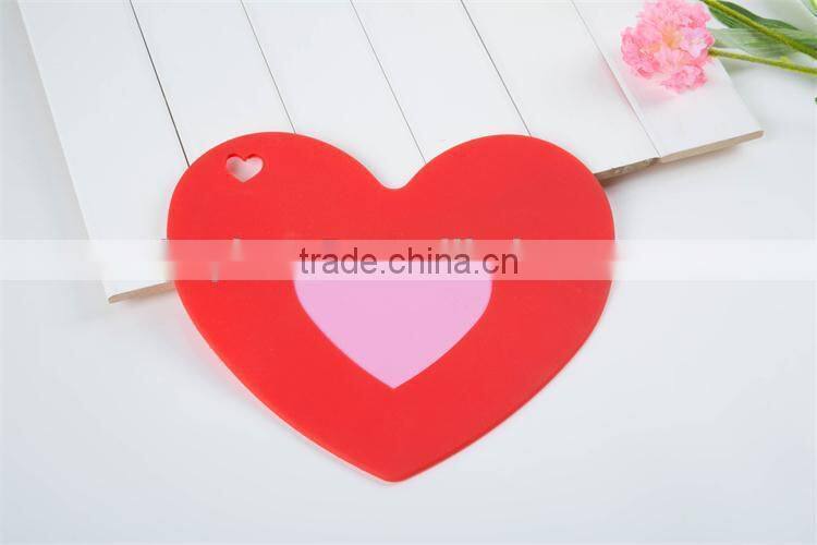 Custom silicone coasters heart shaped colorful silicone pot coaster