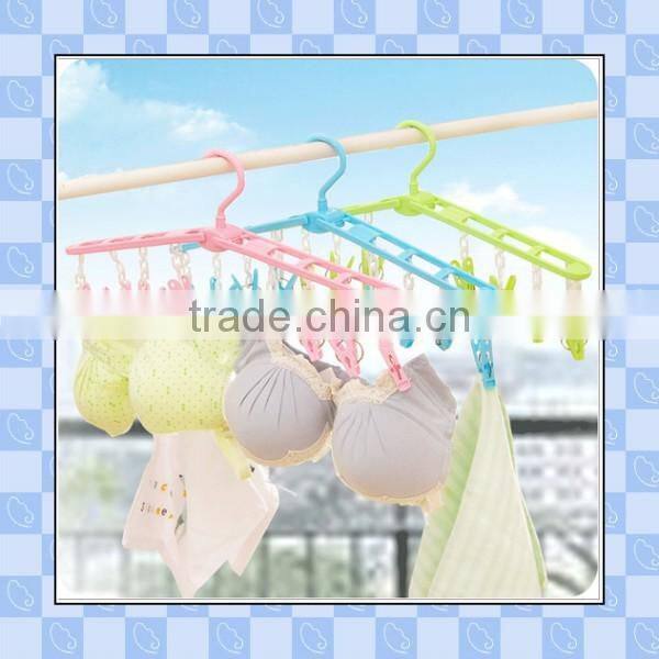 customzied hot sell candy color plastic hanger with plastic small candy color lips for sale manufacturer