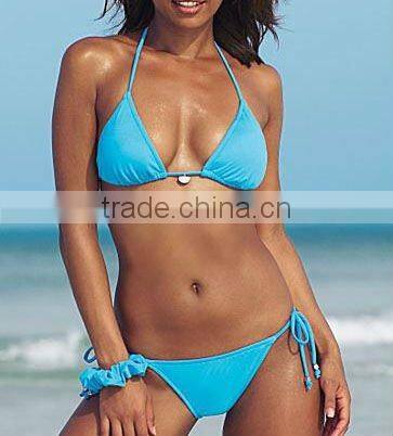 Plain coloured bikini for lady