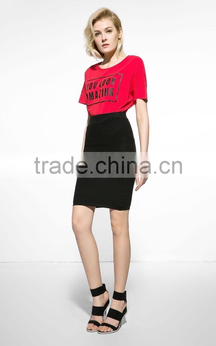 Women's red o neck short sleeve silk screen printing shirt