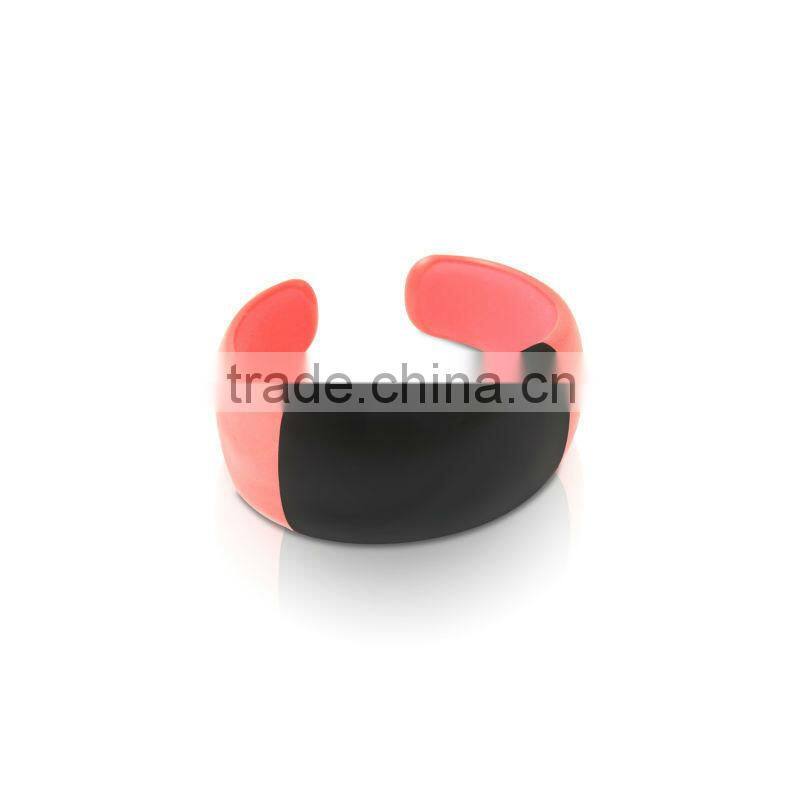 fashional and OEM model 2013 brilliant bluetooth bracelet