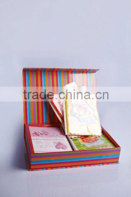 Elegant paper jewelry package box