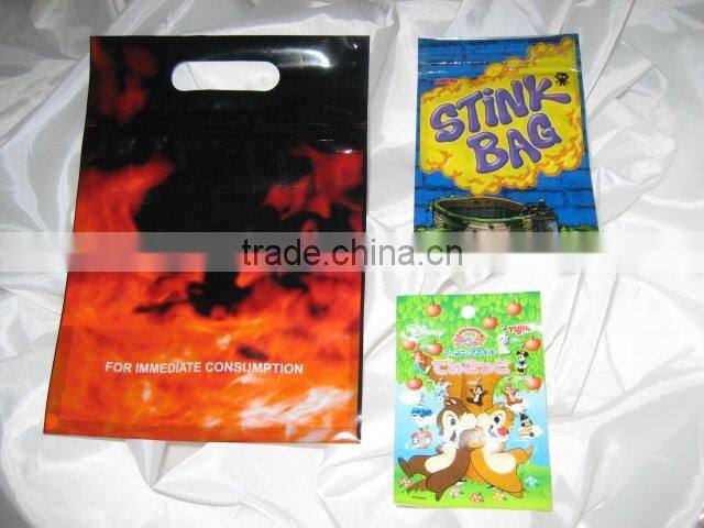 Custom made custom print punching bags die cut plastic bag with handle wholesale