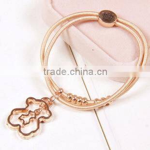 2015 newest gold bangle charm bracelet , lovely bear bowknot bracelet newest bangle/ bracelet