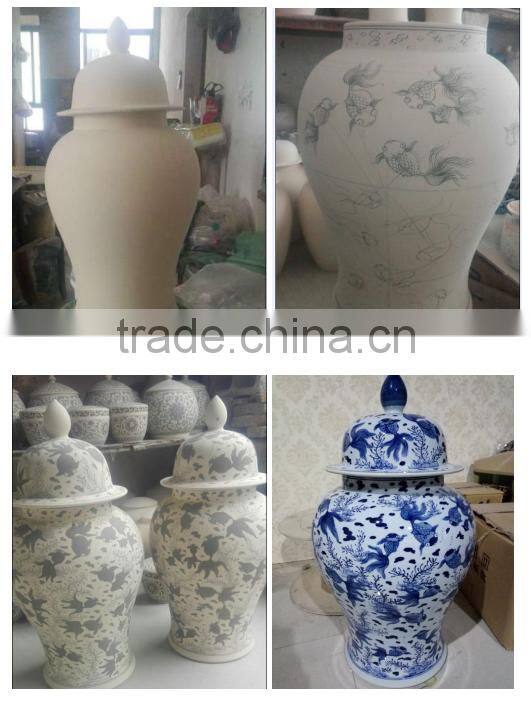 Jingdezhen made handpaint gold fish chinese ginger jar
