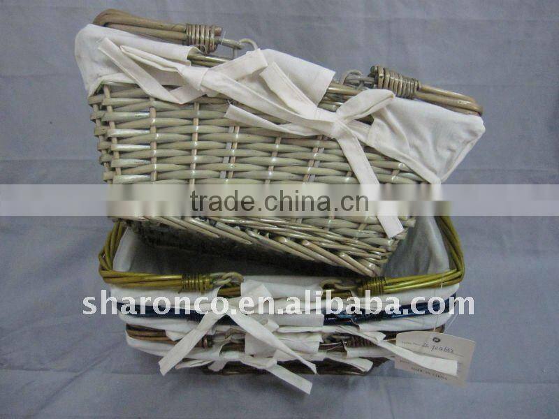 Colourful holiday candy basket for promotion from willow