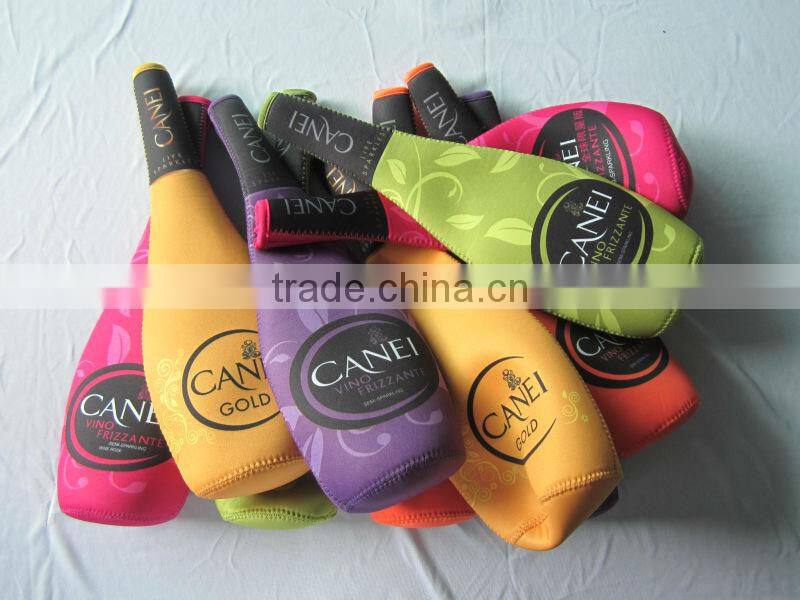 GR-B0141 custom neoprene champagne bottle cover