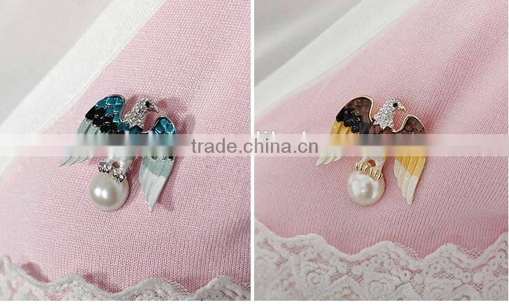 Womens Blue Yellow Oil Drop Eagle White Pearl Bead Elegant Fashion Breastpin Brooch Pin