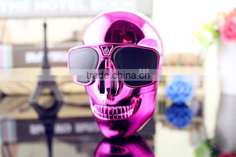 (gift) new style fashion skeleton power bank 4400mah skull portable power charger for boys