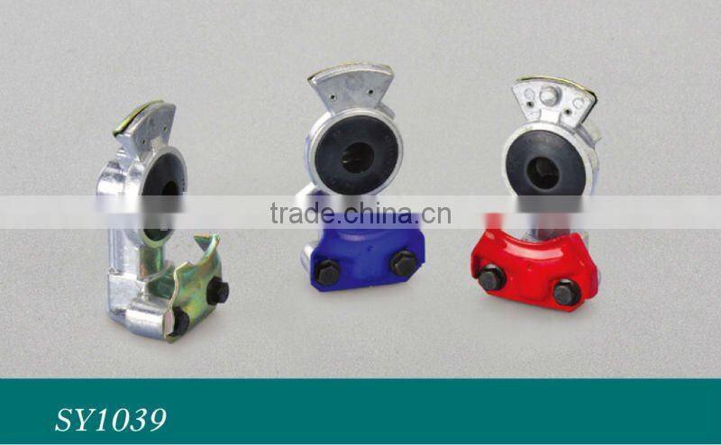 Manual hand coupling