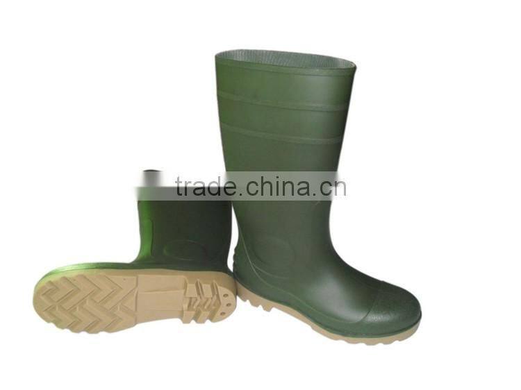 Yellow PVC rain shoes with steel toe