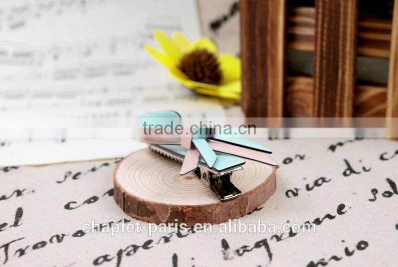 Wholesale brand hair accessories metal alligator clip eco friendly fashion kids hair barrettes with resin bow
