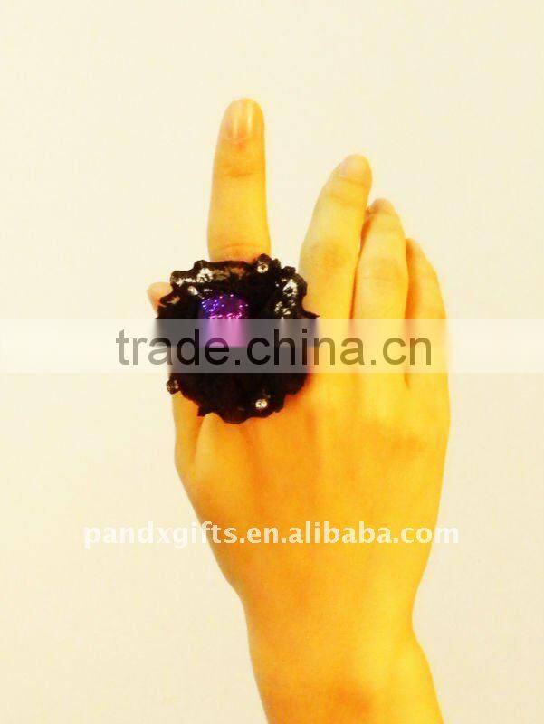 Green glittered skull adjustable ring with feather for masquade party