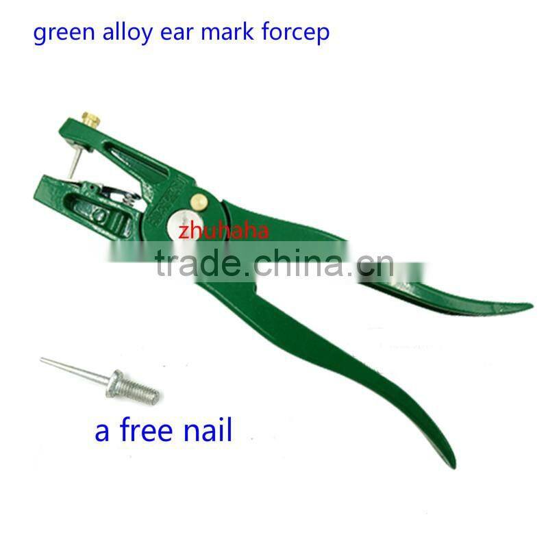 Ear mark forcep