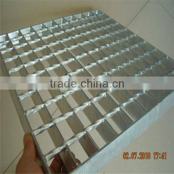 2015 Hot sale Aluminum Galvanized Catwalk Steel Grating / steel Grating Walkway