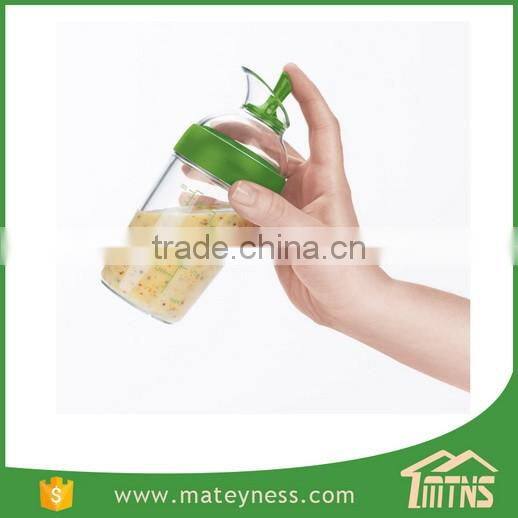 Salad Dressing Shaker Bottle