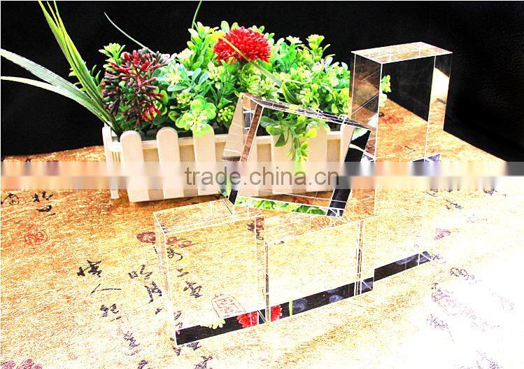 2016 Newest inner 3d laser crystal cube with led base