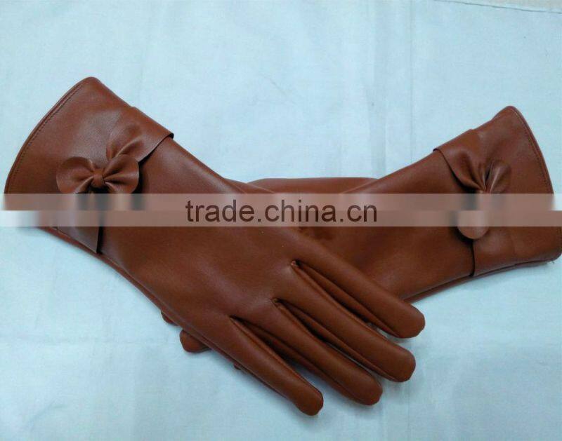 Wholesale accessory women leather gloves fashion style