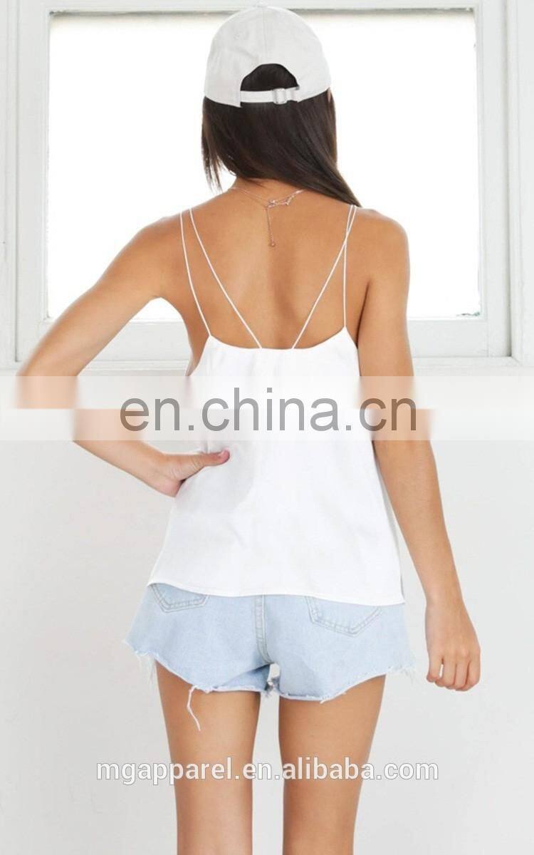 2017 Latest design girls top fashion white halter neck tops