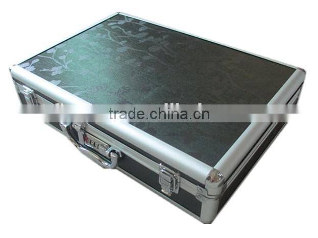 fashion Silver Aluminum Golf Case For One Set Golf Tools made in factory