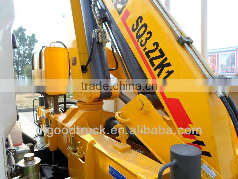 Dongfeng truck mounted crane 3.2Tons for sale