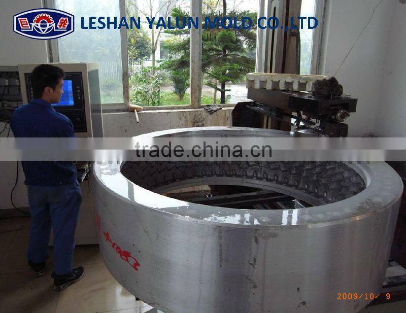 flat tread mold