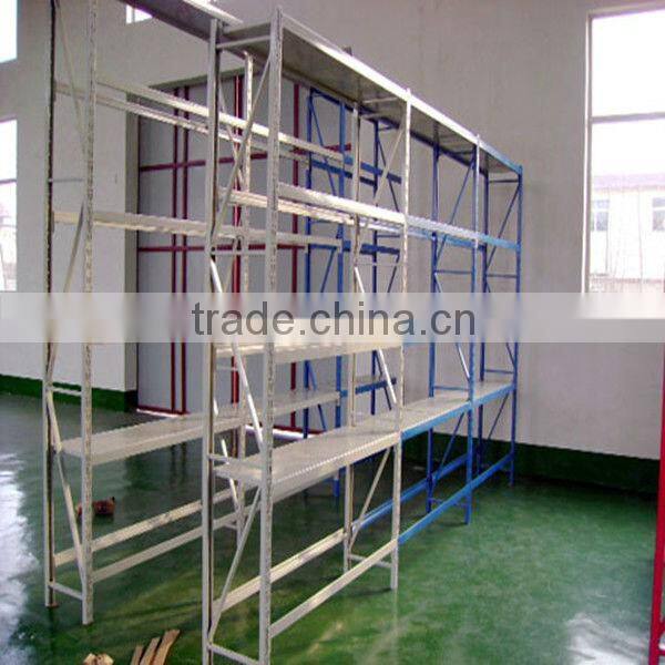 medium duty rack pallets of clothing