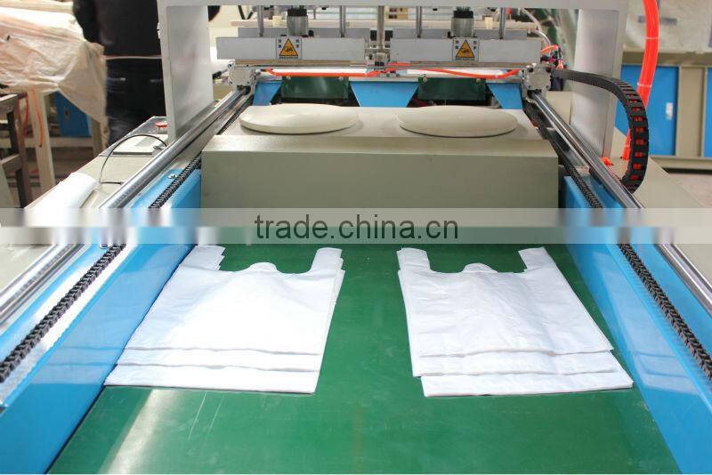 polyethylene bag sealing and cutting machine
